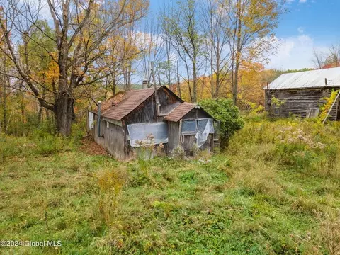 Exterior - 150 Memory Ln, Fulton, NY 12175 photo 6 of 14
