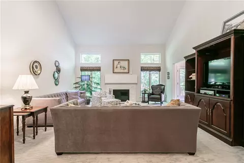 468 Maplewoods Ln, Webster, NY 14580 photo 9