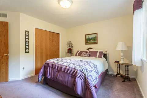 468 Maplewoods Ln, Webster, NY 14580 photo 31
