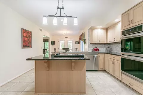 468 Maplewoods Ln, Webster, NY 14580 photo 16