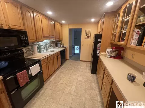 108 Bradley Dr, Olean, NY 14760 photo 3