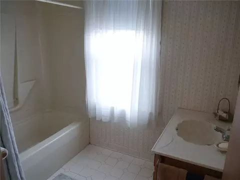 39 Winchester Rd, Irondequoit, NY 14617 photo 26