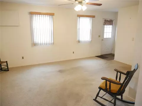 39 Winchester Rd, Irondequoit, NY 14617 photo 14