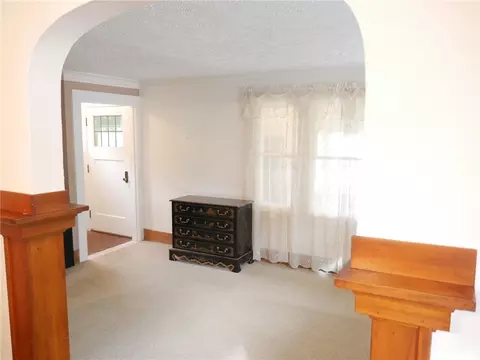 39 Winchester Rd, Irondequoit, NY 14617 photo 6
