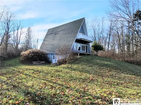 3472 Matson Rd, Ellicott, NY 14701