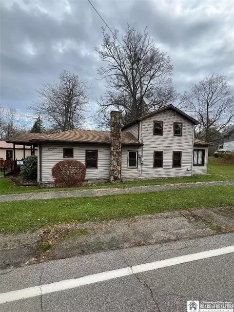 9604 Porter Rd, Pomfret, NY 14063