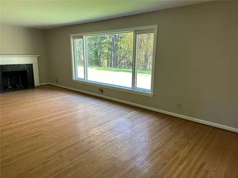 2815 Oakview Dr, Irondequoit, NY 14617 photo 6