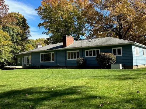 2815 Oakview Dr, Irondequoit, NY 14617 photo 33