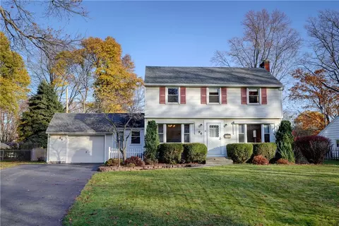 96 Upland Dr, Irondequoit, NY 14617