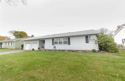 18 John Jay Dr, Irondequoit, NY 14617 photo 3