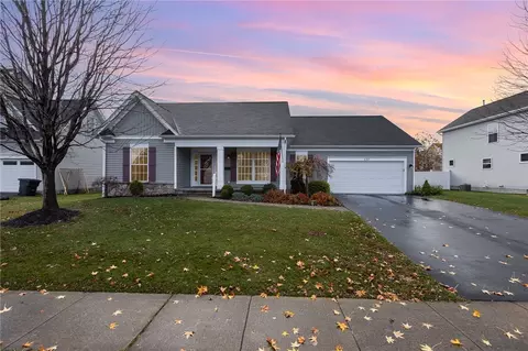 137 Hamlin Dr, Canandaigua, NY 14424