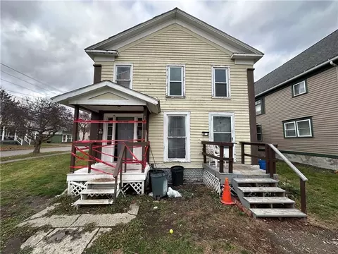 22 W William St, Bath, NY 14810