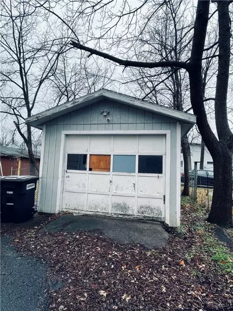 60 Jackson St, Lyons, NY 14489 photo 3