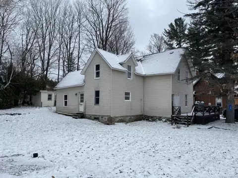 95 Wawbeek Ave, Tupper Lake, NY 12986