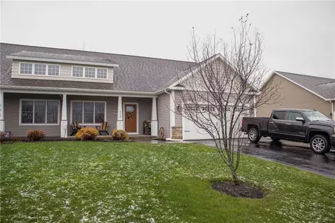 313 1st St, Lenox, NY 13032