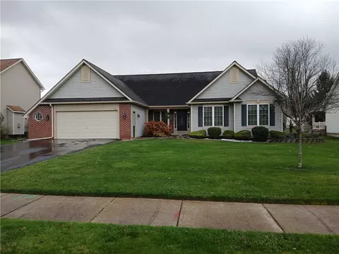 75 Brick Landing Rd, Greece, NY 14626