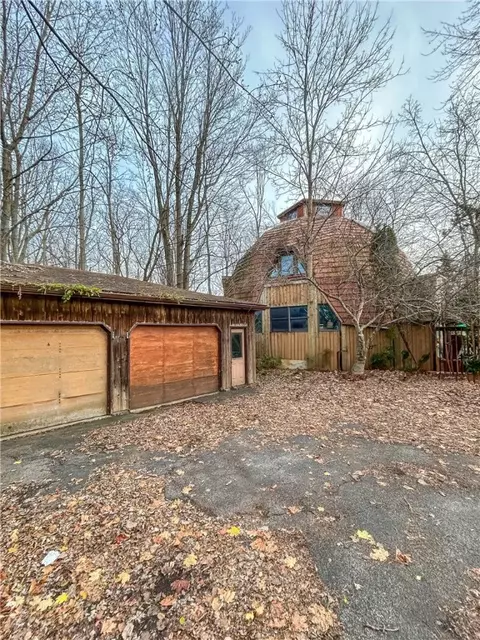 2350 Manitou Rd, Spencerport, NY 14559