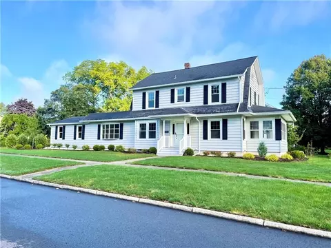 24 Sunset Dr, Geneva, NY 14456