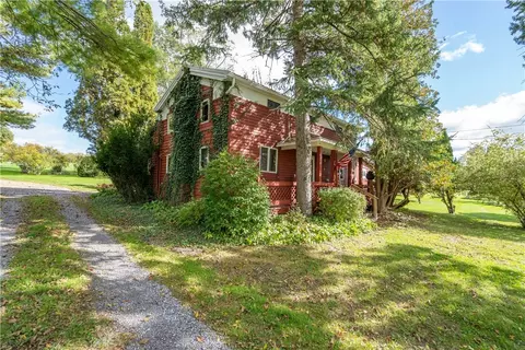 4389 S Livonia Rd, Livonia, NY 14487