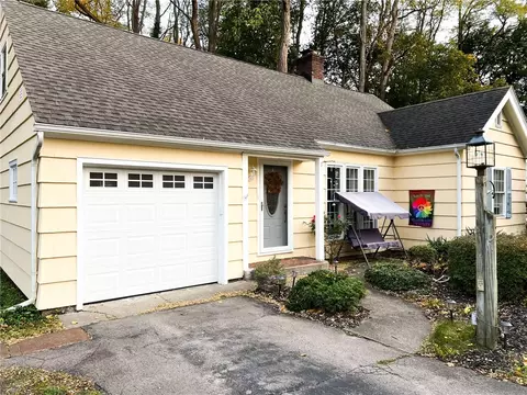473 Weidel Rd, Webster, NY 14580 photo 2