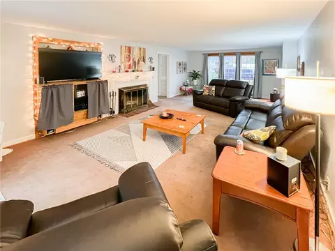 473 Weidel Rd, Webster, NY 14580 photo 5