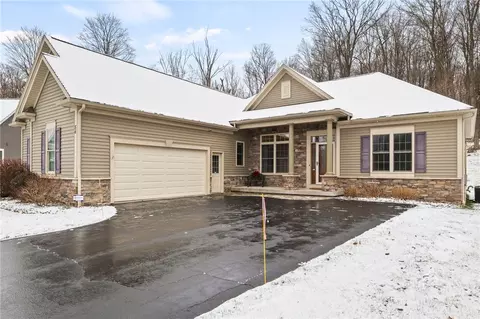 56 Timber Glen Trl, Penfield, NY 14526
