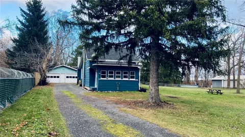 3872 Depew Rd, Canandaigua, NY 14424 photo 2