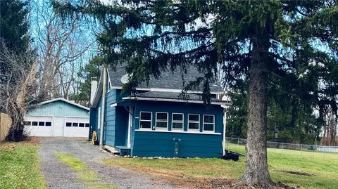 3872 Depew Rd, Canandaigua, NY 14424 photo 3