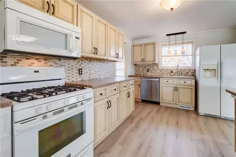 110 Wembly Rd, Greece, NY 14616 photo 17