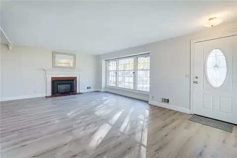 110 Wembly Rd, Greece, NY 14616 photo 4
