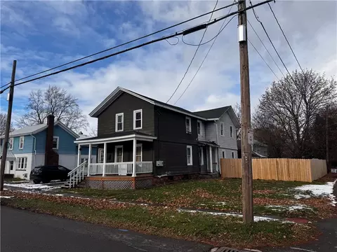 39 Montezuma St, Lyons, NY 14489 photo 13
