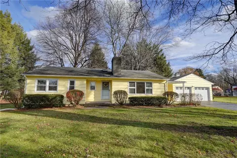 49 Everett Dr, Chili, NY 14624