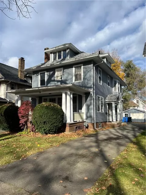 96 Laurelton Rd, Rochester, NY 14609