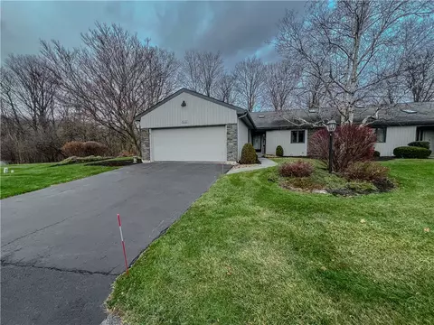 4970 Ravine Rd, Fayetteville, NY 13066