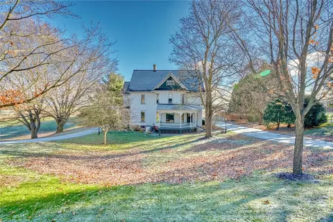 442 Gillett Rd, Ogden, NY 14559