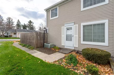 243 Greenway Blvd, Riga, NY 14428