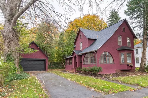 48 Sergeant St, Sodus, NY 14551