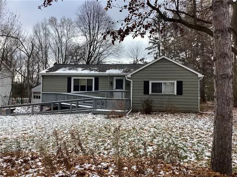 20 Rorbach Ln, Geneseo, NY 14454