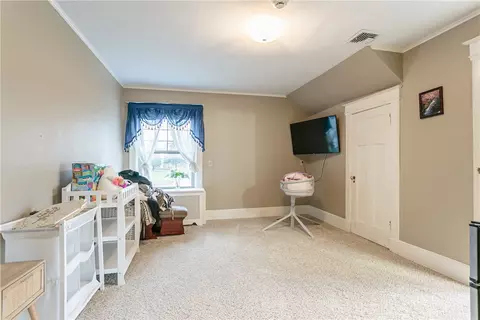124 E Main St, Le Roy, NY 14482 photo 32