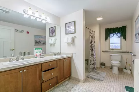 124 E Main St, Le Roy, NY 14482 photo 35