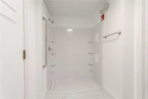 124 E Main St, Le Roy, NY 14482 photo 18
