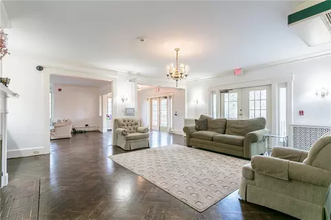124 E Main St, Le Roy, NY 14482 photo 11