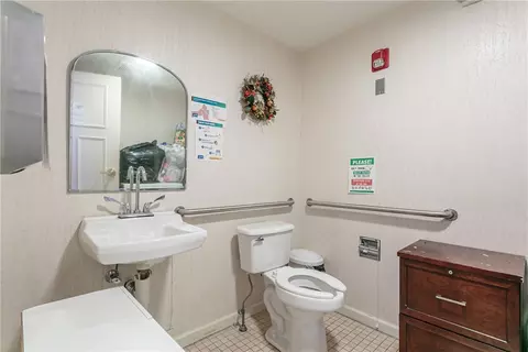 124 E Main St, Le Roy, NY 14482 photo 23