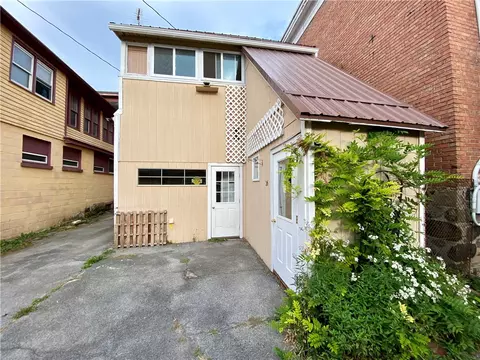24-26 Broad St, Lyons, NY 14489 photo 7