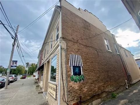 24-26 Broad St, Lyons, NY 14489 photo 6