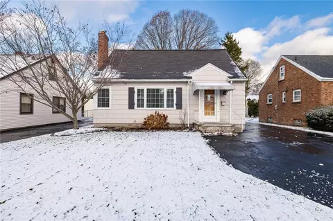 272 Colebourne Rd, Rochester, NY 14609