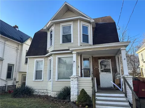 119 Park Pl, Auburn, NY 13021