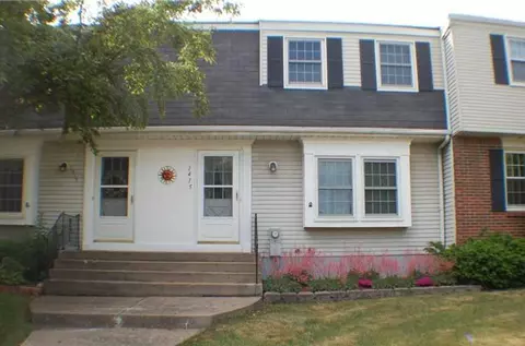 1415 Independence Dr, Evans, NY 14047