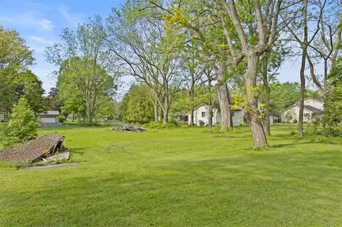 955 Hinchey Rd, Gates, NY 14624