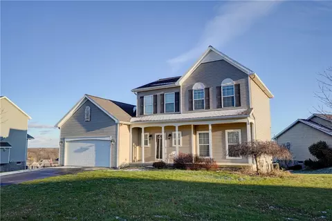 3221 Daisy Way, Canandaigua, NY 14424